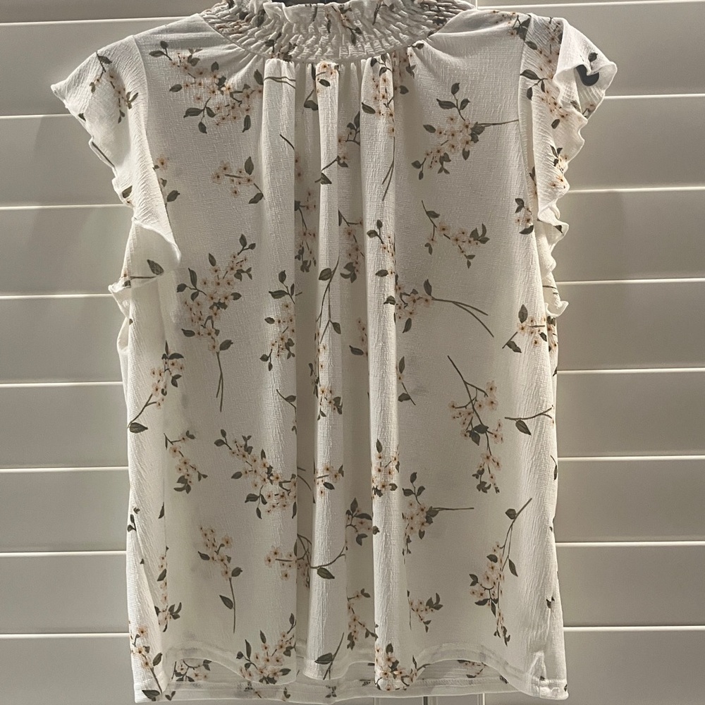 New Melloday Floral Ruffle Sleeve Blouse
